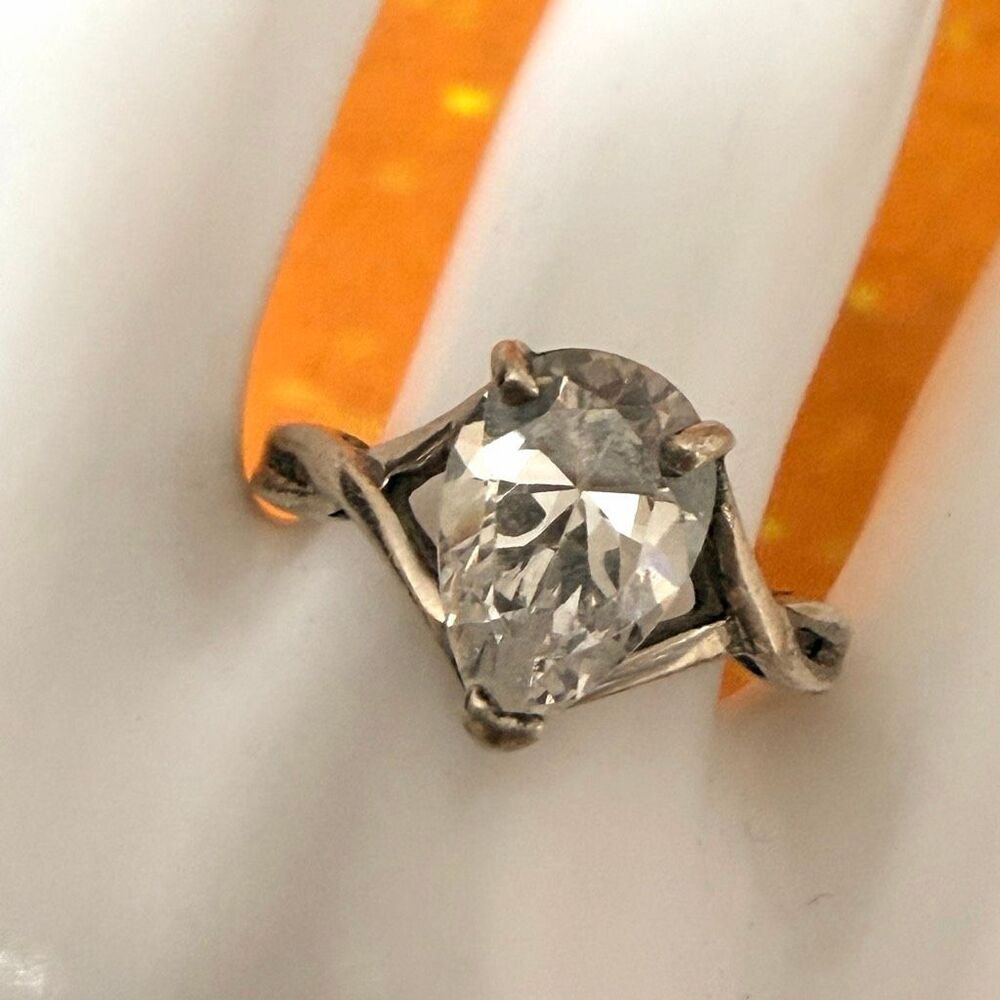 Vintage LIND 925 Sterling Silver Pear Cut CZ Ring